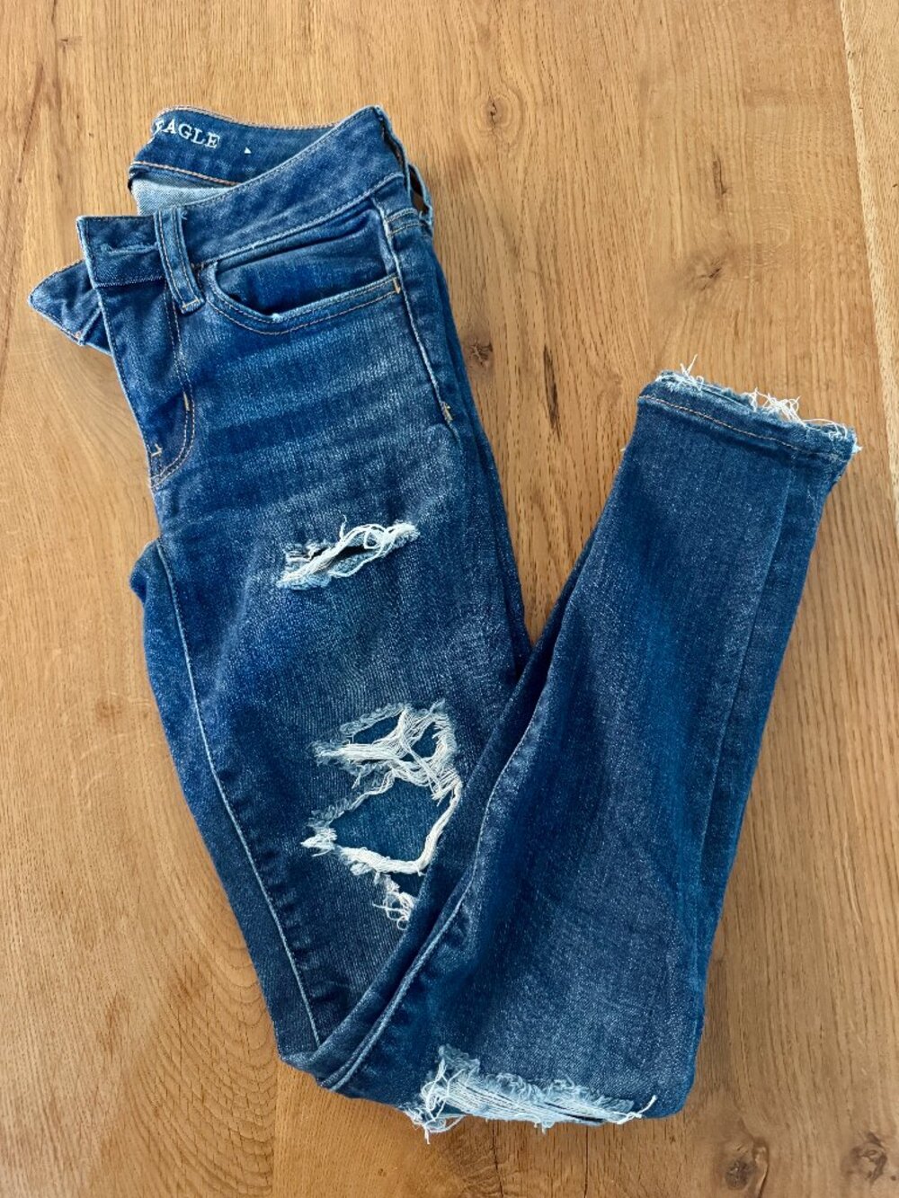 American Eagle Ripped Jeans - Size: 00 SHORT